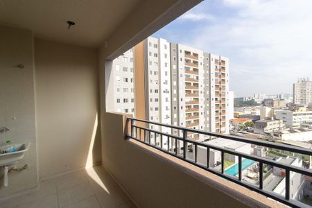 Apartamento à venda com 49m², 2 quartos e 1 vaga Apartamento à venda com 49m², 2 quartos e 1 vagaVaranda e Área de Serviço