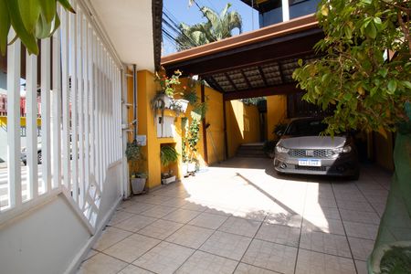 Casa à venda com 139m², 3 quartos e 3 vagas Casa à venda com 139m², 3 quartos e 3 vagasGaragem