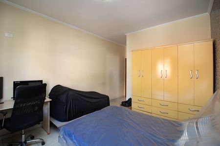Casa à venda com 139m², 3 quartos e 3 vagas Casa à venda com 139m², 3 quartos e 3 vagasQuarto 2 Suíte