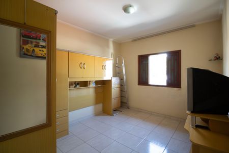 Casa à venda com 139m², 3 quartos e 3 vagas Casa à venda com 139m², 3 quartos e 3 vagasQuarto 3 - Suíte