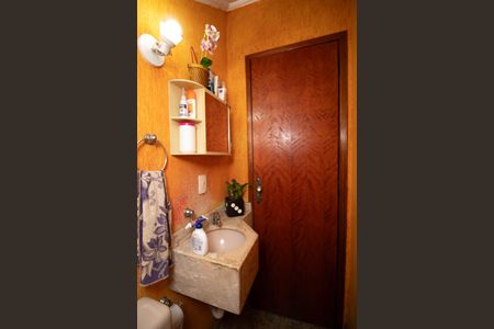 Casa à venda com 139m², 3 quartos e 3 vagas Casa à venda com 139m², 3 quartos e 3 vagasLavabo