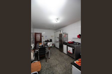 Casa à venda com 139m², 3 quartos e 3 vagas Casa à venda com 139m², 3 quartos e 3 vagasCozinha