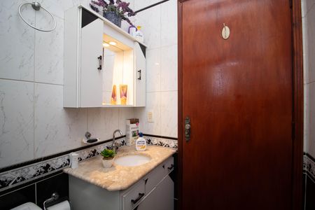 Casa à venda com 139m², 3 quartos e 3 vagas Casa à venda com 139m², 3 quartos e 3 vagasBanheiro da Suíte 1
