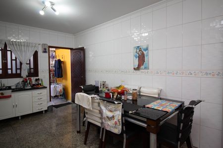 Casa à venda com 139m², 3 quartos e 3 vagas Casa à venda com 139m², 3 quartos e 3 vagasCozinha