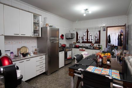 Casa à venda com 139m², 3 quartos e 3 vagas Casa à venda com 139m², 3 quartos e 3 vagasCozinha