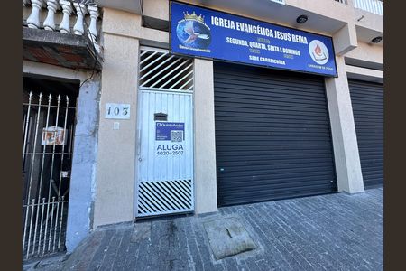 Casa para alugar com 70m², 2 quartos e sem vagaFachada