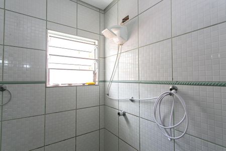 Casa à venda com 270m², 8 quartos e 6 vagas Casa à venda com 270m², 8 quartos e 6 vagasCasa 1 - Banheiro