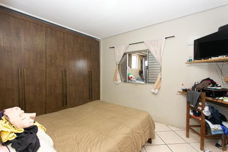 Casa à venda com 270m², 8 quartos e 6 vagas Casa à venda com 270m², 8 quartos e 6 vagasCasa 1 - Quarto 1