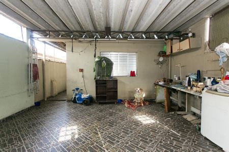 Casa à venda com 270m², 8 quartos e 6 vagas Casa à venda com 270m², 8 quartos e 6 vagasGaragem 2