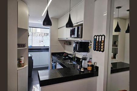 Apartamento à venda com 64m², 2 quartos e 2 vagas Apartamento à venda com 64m², 2 quartos e 2 vagasCozinha