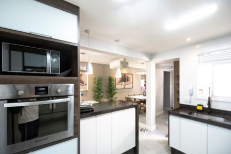 Apartamento à venda com 148m², 4 quartos e 3 vagas Apartamento à venda com 148m², 4 quartos e 3 vagasCozinha