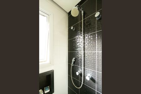 Apartamento à venda com 148m², 4 quartos e 3 vagas Apartamento à venda com 148m², 4 quartos e 3 vagasChuveiro