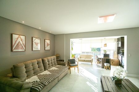 Apartamento à venda com 148m², 4 quartos e 3 vagas Apartamento à venda com 148m², 4 quartos e 3 vagasSala de estar