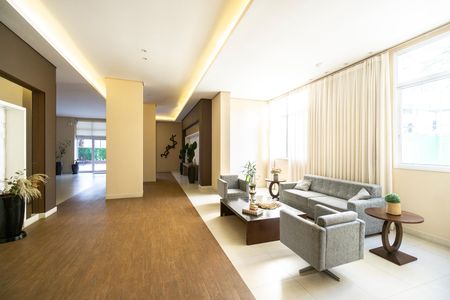 Apartamento à venda com 148m², 4 quartos e 3 vagas Apartamento à venda com 148m², 4 quartos e 3 vagasHall social
