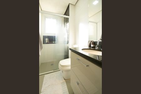 Apartamento à venda com 148m², 4 quartos e 3 vagas Apartamento à venda com 148m², 4 quartos e 3 vagasBanheiro social