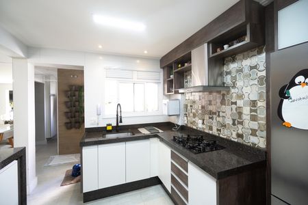 Apartamento à venda com 148m², 4 quartos e 3 vagas Apartamento à venda com 148m², 4 quartos e 3 vagasCozinha