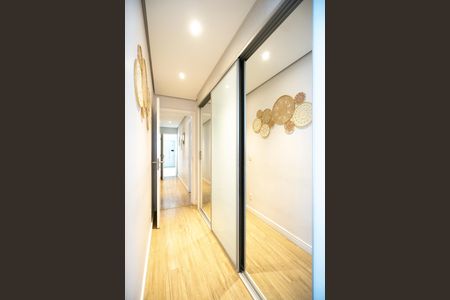 Apartamento à venda com 148m², 4 quartos e 3 vagas Apartamento à venda com 148m², 4 quartos e 3 vagasCloset da suíte