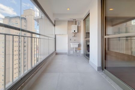 Apartamento à venda com 48m², 1 quarto e 1 vaga Apartamento à venda com 48m², 1 quarto e 1 vagaVaranda