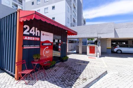 Apartamento para alugar com 50m², 2 quartos e 1 vagaÁrea comum - Mini Mercado