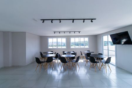 Apartamento para alugar com 50m², 2 quartos e 1 vagaÁrea comum - Salão de festas