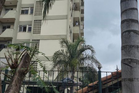 Apartamento à venda com 62m², 2 quartos e 1 vaga Apartamento à venda com 62m², 2 quartos e 1 vagaFachada