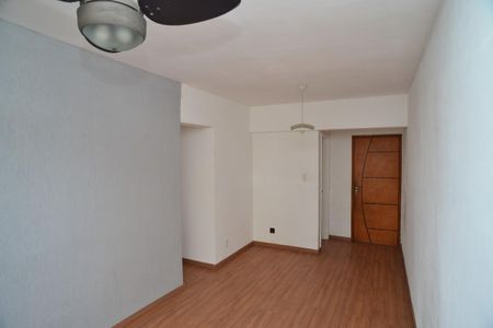 Apartamento à venda com 62m², 2 quartos e 1 vaga Apartamento à venda com 62m², 2 quartos e 1 vagaSala