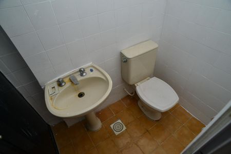 Apartamento à venda com 62m², 2 quartos e 1 vaga Apartamento à venda com 62m², 2 quartos e 1 vagaBanheiro social
