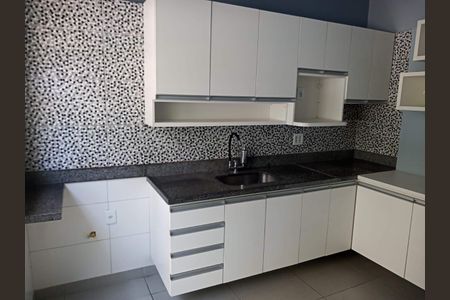Cozinha de apartamento para alugar com 4 quartos, 180m² em Grajaú, Belo Horizonte
