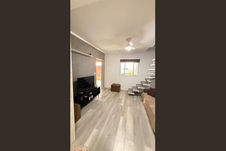 Sala de casa para alugar com 3 quartos, 120m² em Quitaúna, Osasco