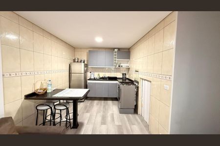 Casa para alugar com 120m², 3 quartos e 1 vaga Casa para alugar com 120m², 3 quartos e 1 vagaCozinha