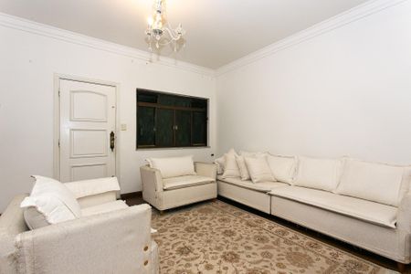 Casa para alugar com 150m², 3 quartos e 2 vagasSala