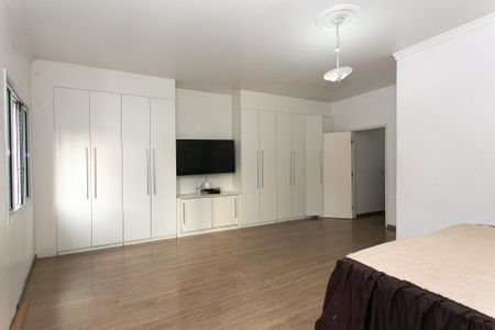 Casa para alugar com 150m², 3 quartos e 2 vagasSuíte 1