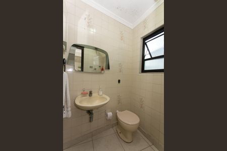 Casa para alugar com 150m², 3 quartos e 2 vagasBanheiro de Serviço