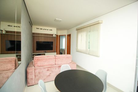 Apartamento para alugar com 42m², 2 quartos e 1 vagaSala de Jantar