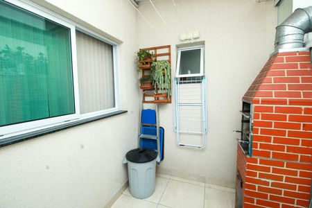Apartamento para alugar com 42m², 2 quartos e 1 vagaÁrea de Serviço