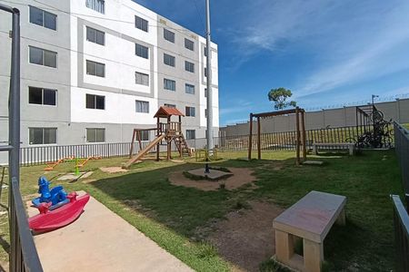 Apartamento para alugar com 42m², 2 quartos e 1 vaga Apartamento para alugar com 42m², 2 quartos e 1 vagaÁrea comum - Playground