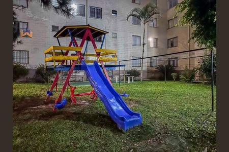 Apartamento para alugar com 52m², 2 quartos e 1 vaga Apartamento para alugar com 52m², 2 quartos e 1 vagaÁrea comum - Playground