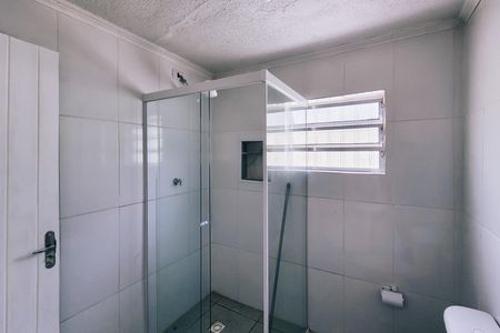 Casa para alugar com 200m², 2 quartos e 8 vagasBanheiro da Suíte