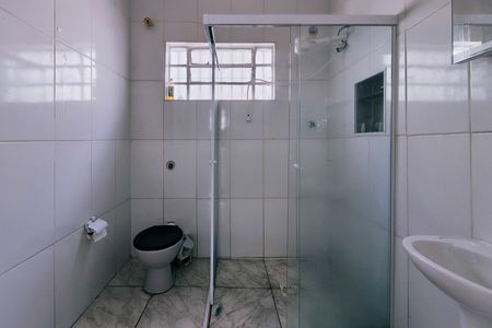 Casa para alugar com 200m², 2 quartos e 8 vagasBanheiro 