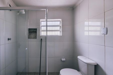 Casa para alugar com 200m², 2 quartos e 8 vagasBanheiro da Suíte