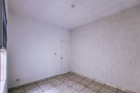 Casa para alugar com 200m², 2 quartos e 8 vagasQuarto
