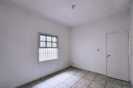 Casa para alugar com 200m², 2 quartos e 8 vagasQuarto
