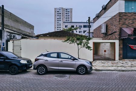 Casa para alugar com 200m², 2 quartos e 8 vagasFachada