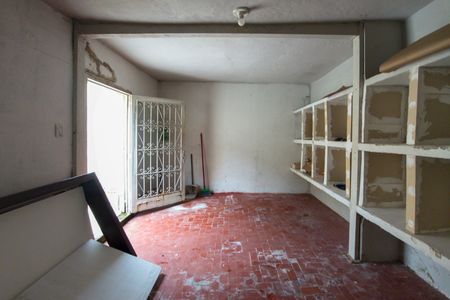 Casa para alugar com 200m², 2 quartos e 8 vagasQuarto de serviço 