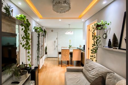 Apartamento à venda com 2 quartos, 53m² em Jardim Santa Teresinha, São Paulo