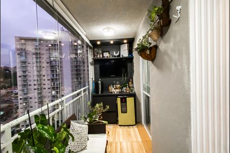 Apartamento à venda com 2 quartos, 53m² em Jardim Santa Teresinha, São Paulo