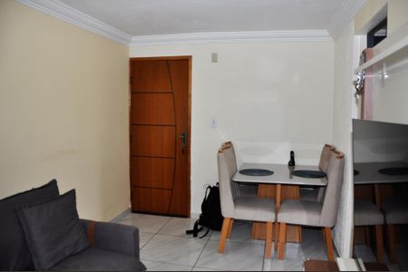 Apartamento à venda com 56m², 2 quartos e 1 vaga Apartamento à venda com 56m², 2 quartos e 1 vagaDetalhe - Sala e Sala de Jantar