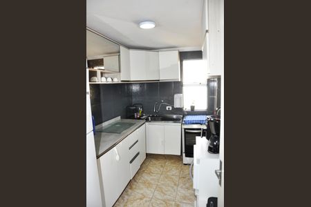 Apartamento à venda com 56m², 2 quartos e 1 vaga Apartamento à venda com 56m², 2 quartos e 1 vagaDetalhe - Cozinha