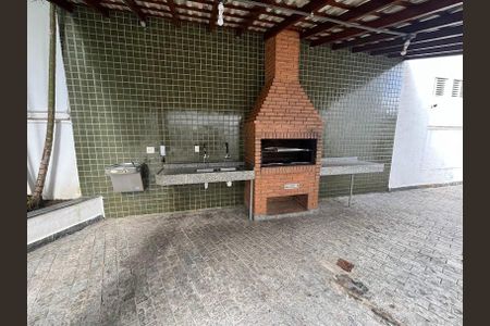 Apartamento à venda com 100m², 2 quartos e 2 vagas Apartamento à venda com 100m², 2 quartos e 2 vagasChurrasqueira