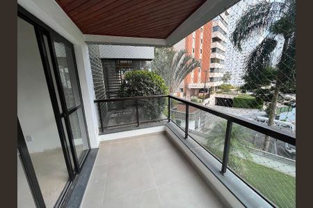 Apartamento à venda com 100m², 2 quartos e 2 vagas Apartamento à venda com 100m², 2 quartos e 2 vagasSacada